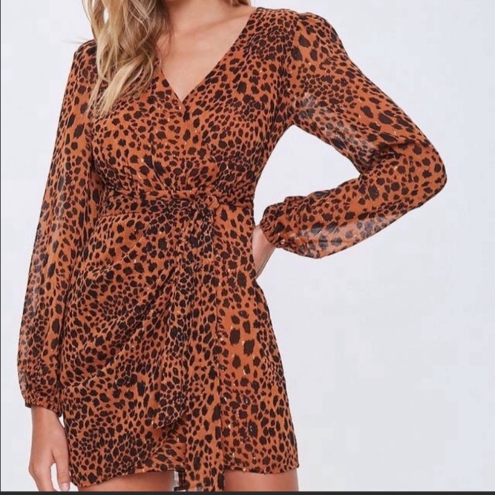 Forever 21 Leopard Print Dress 🐆